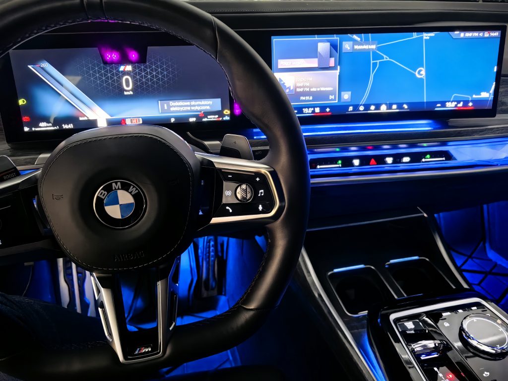 bmw g70 zmian jezyka Polski